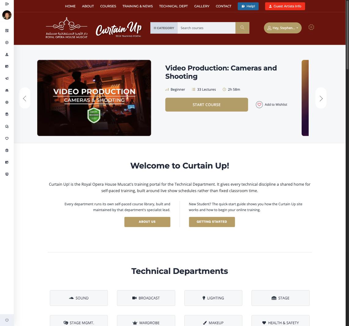 The CurtainUp homepage, showing the course catalogue and department navigation